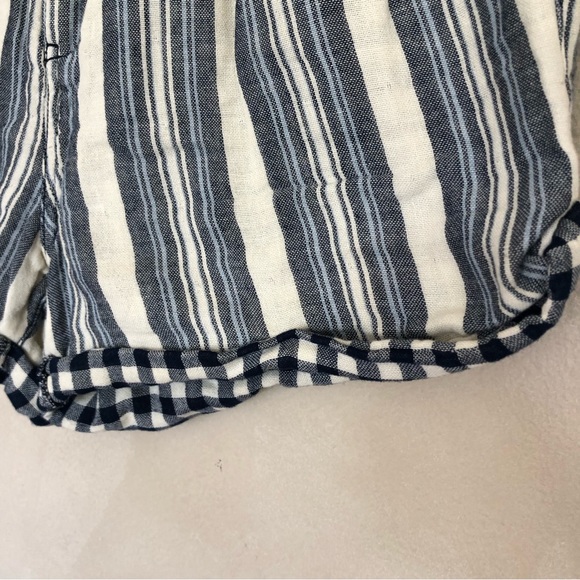 Anthro Pilcro everyday striped shorts - Picture 3 of 6